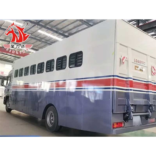 哈尔滨自行式运马车